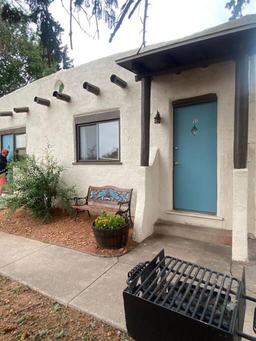 El Colorado Cabin 19 Mountain Bear Apartment Manitou Springs Exterior photo